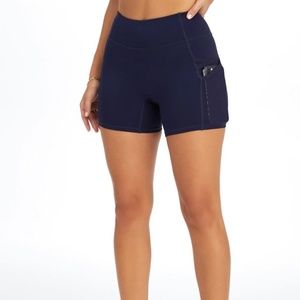 Fabletics Motion 365 Trinity Mid-Rise Pocket Short 5" Inseam